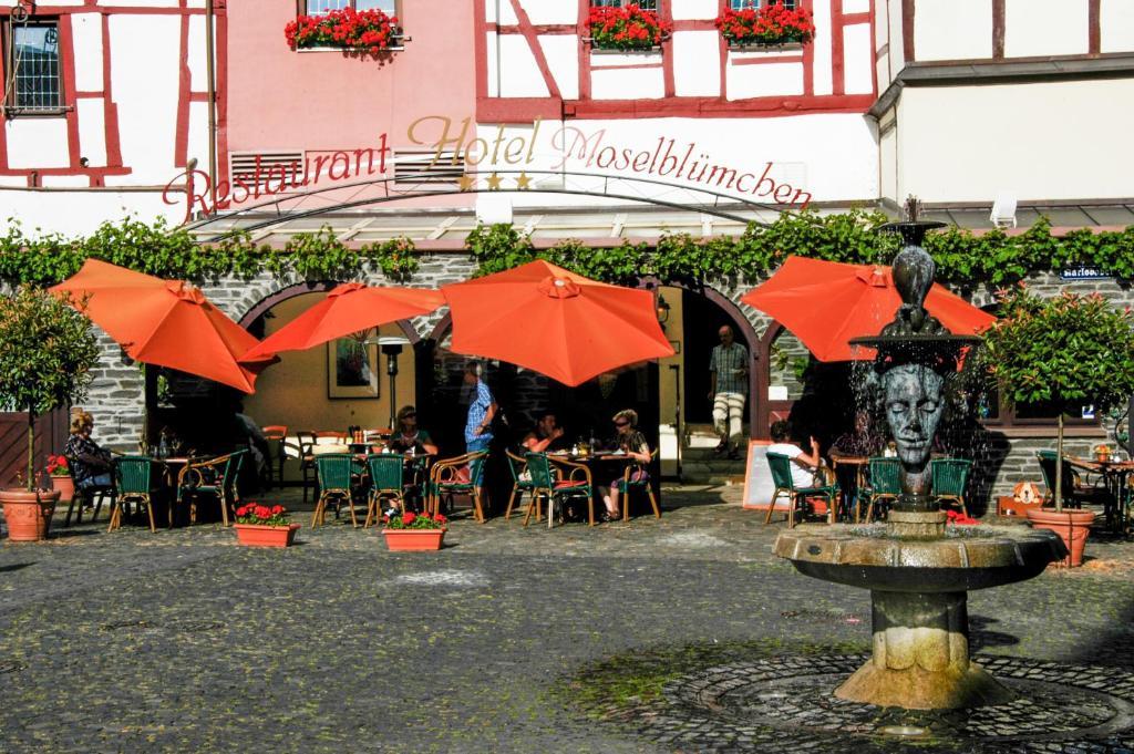 Hotel-Restaurant Moselblümchen Bernkastel-Kues Exterior foto