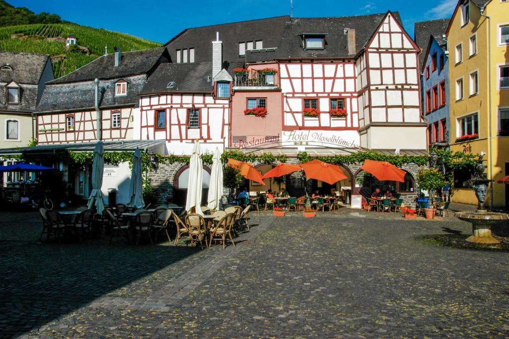 Hotel-Restaurant Moselblümchen Bernkastel-Kues Exterior foto